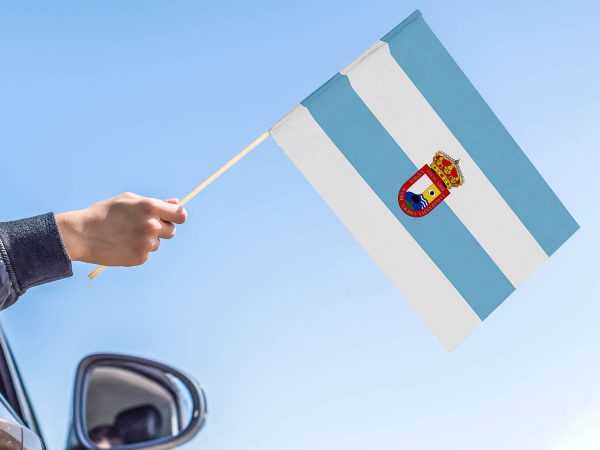 Bandera con palo Arroyo del Ojanco